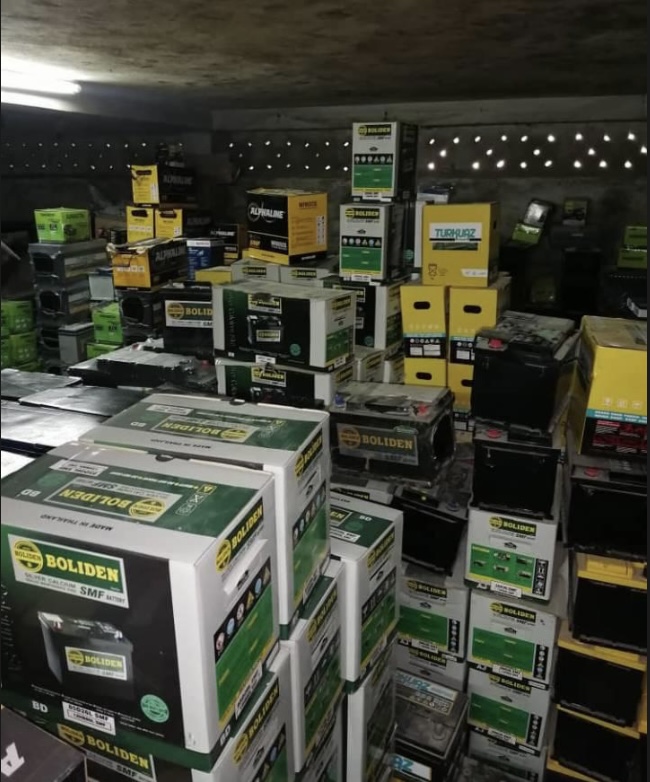 Car Battery - Image 5